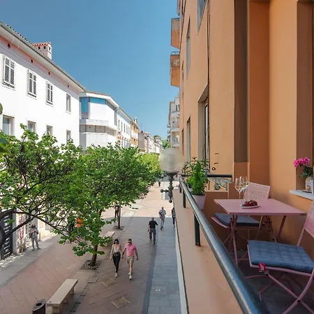 E&f Luxury Apartament *